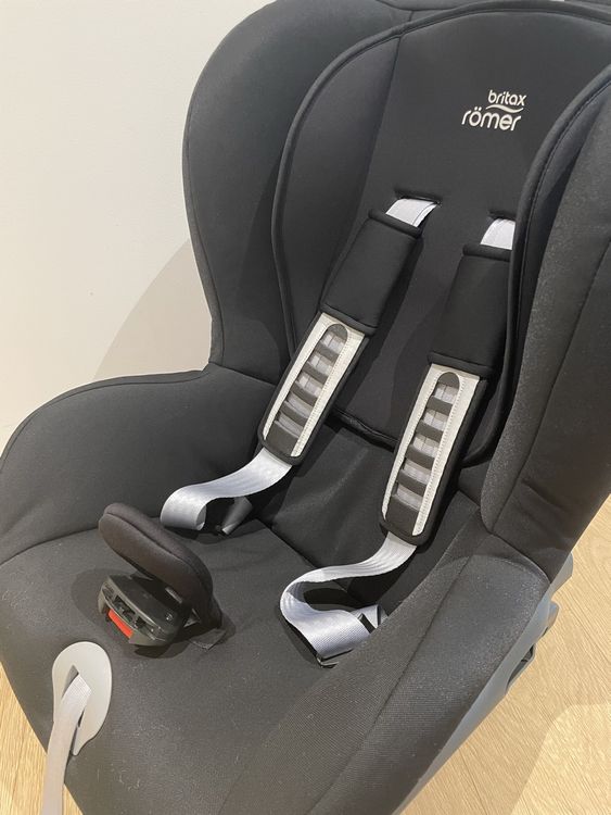 Kindersitz: Britax Römer Duo plus BR Cosmos Black (Neu (gemäss ...