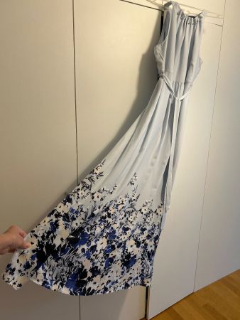 Sommerliches, hellblaues Maxikleid Gr 40-42 s oliver