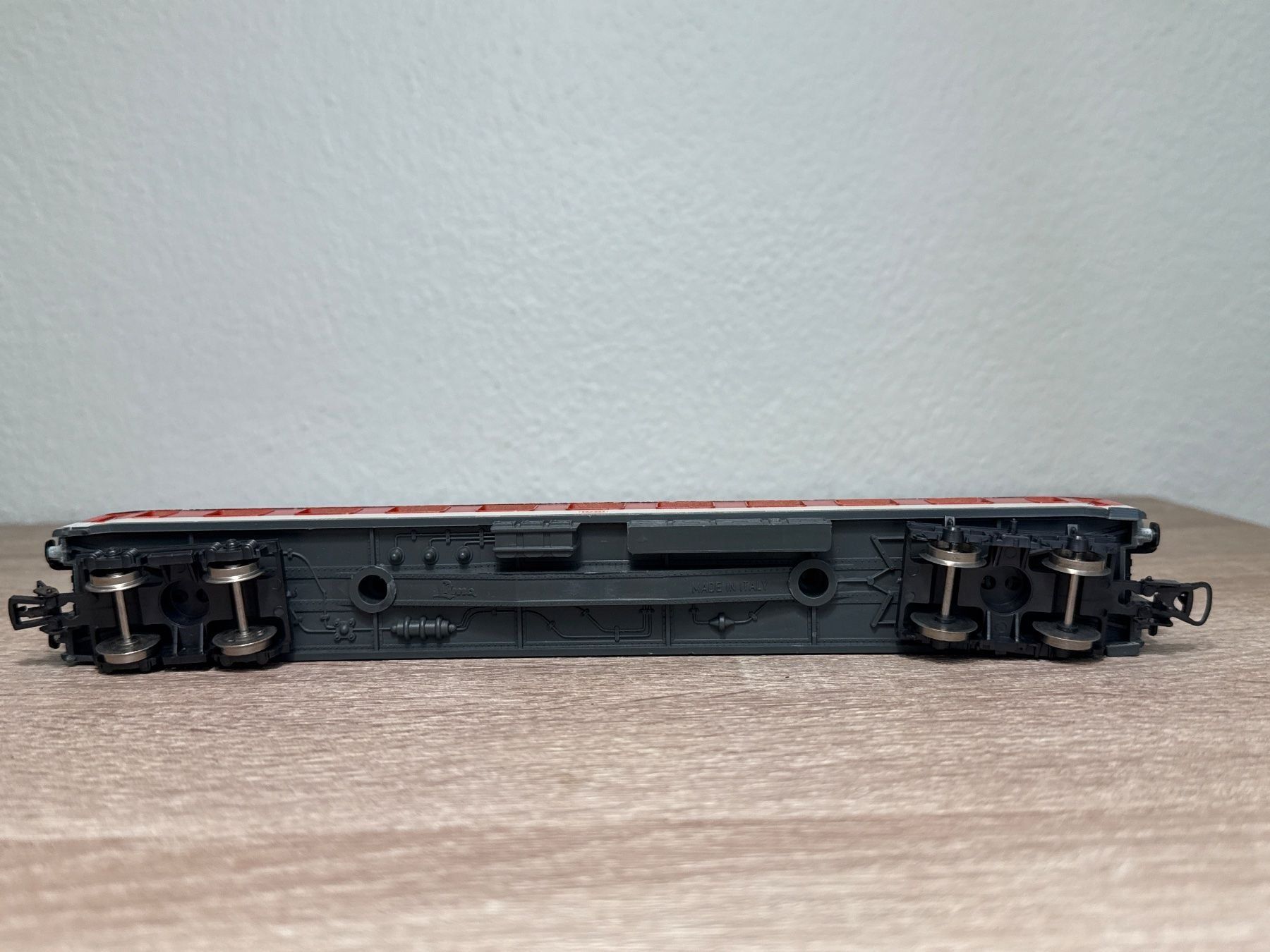 Lima Modellini di ferrovie: Lima Personenwagen DB (226) – Usato da St-Aubin-Sauges venduto da Lo_Go 4