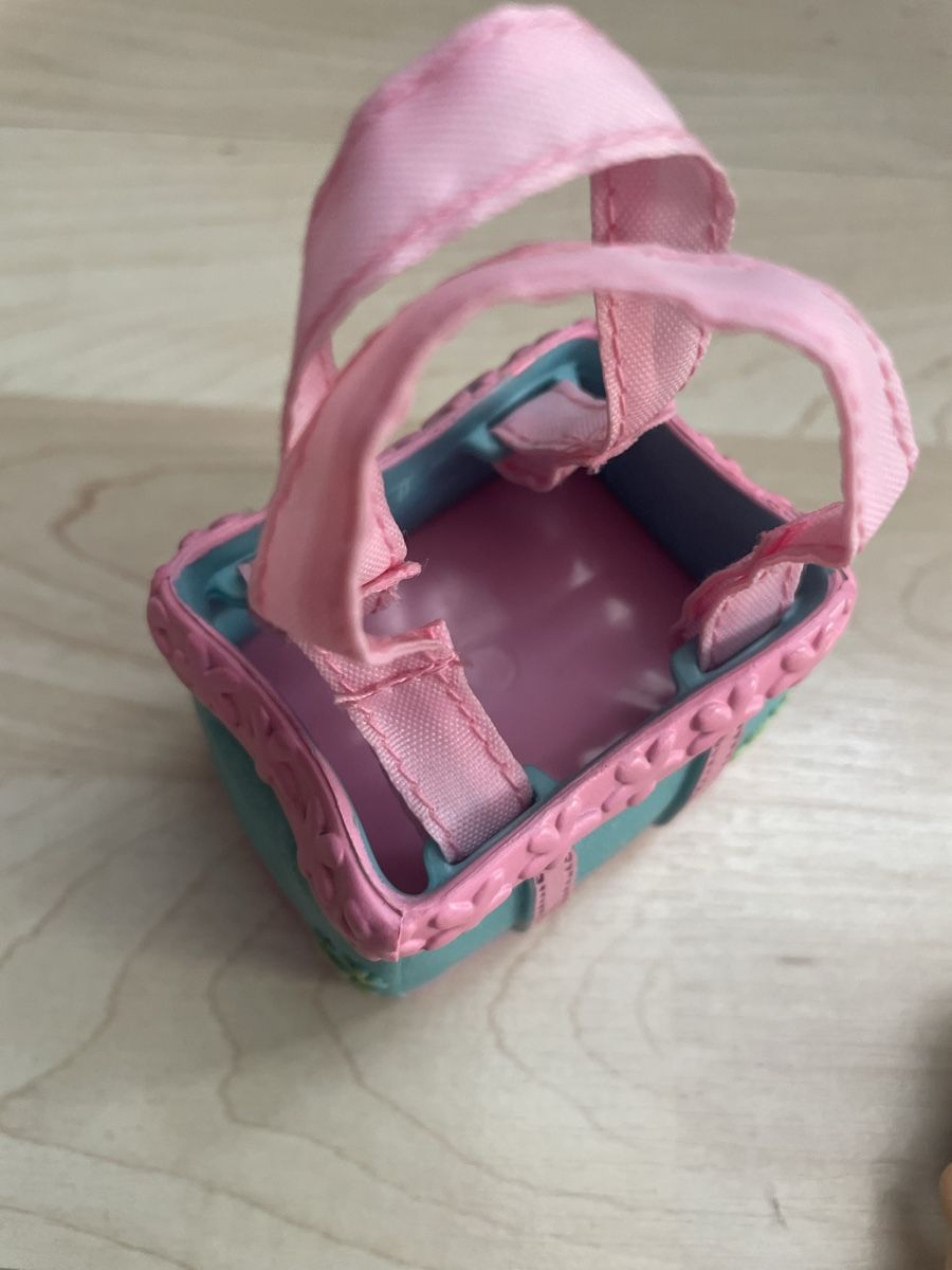 Hasbro Giocattoli: Littlest Pet Shop German Sheppard with Carrier – Usato da Fribourg venduto da tinavon 3