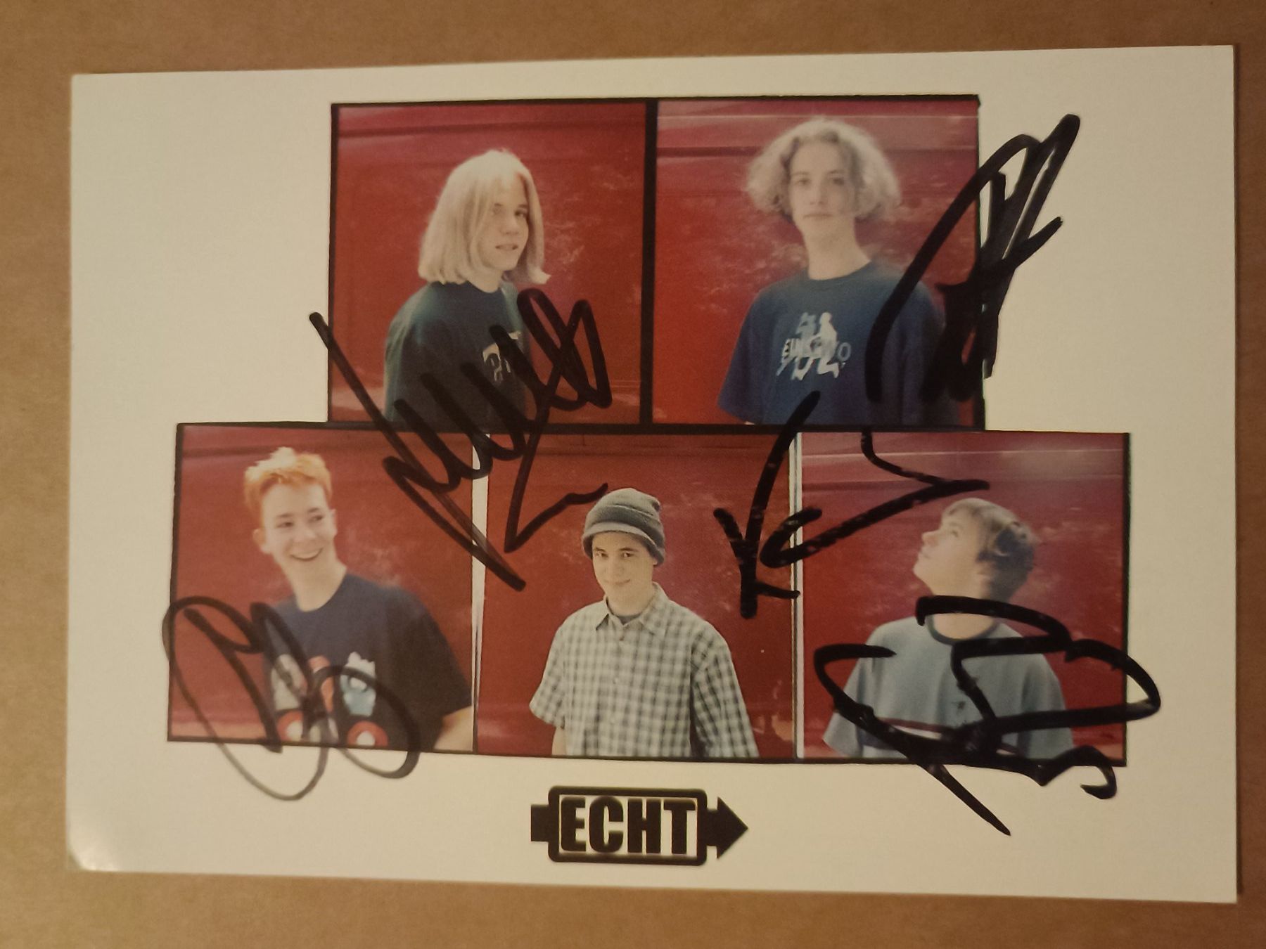 Autografi: Echt - handsigniert – Usato da Menziken venduto da Artographs