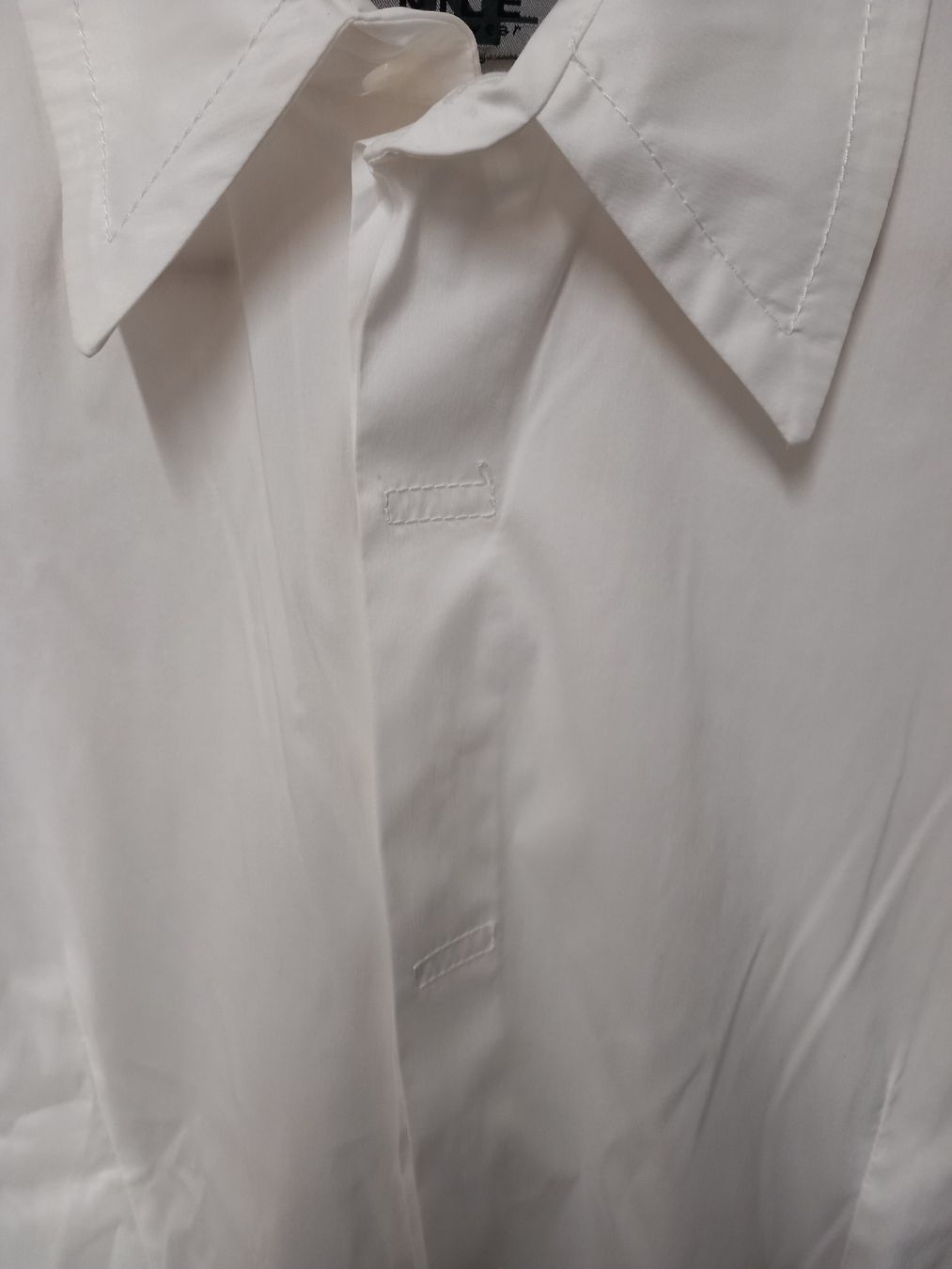 Nile Blusen: Klassische weisse Stretchbluse NILE Gr.L – Gebraucht aus Gwatt (Thun) von umwelt-brocki 2