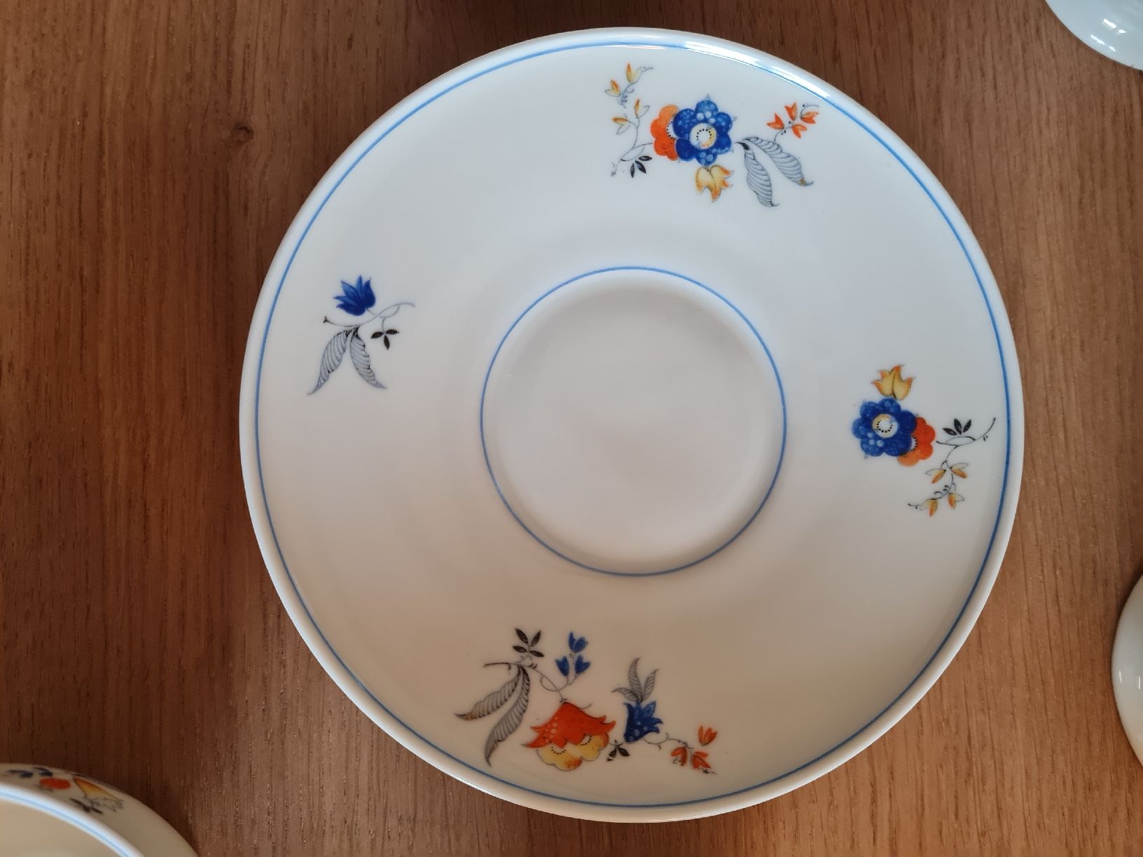 Services de table: Langenthal Service Geschirr  – D'occasion à Basel par Piscosour01 6