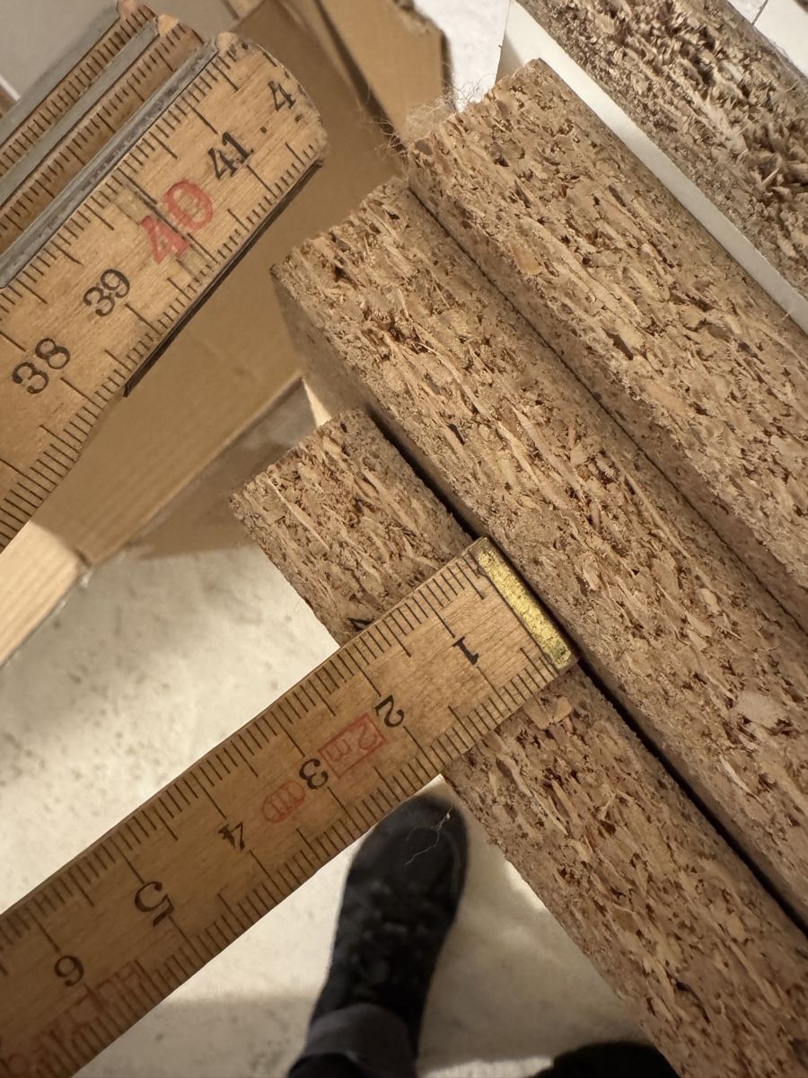 Piatti di portata: 6x Holzplatten ca 53.6cm x 74.8cm / 2cm dick – Usato da Ruggell venduto da Forrer1000 3
