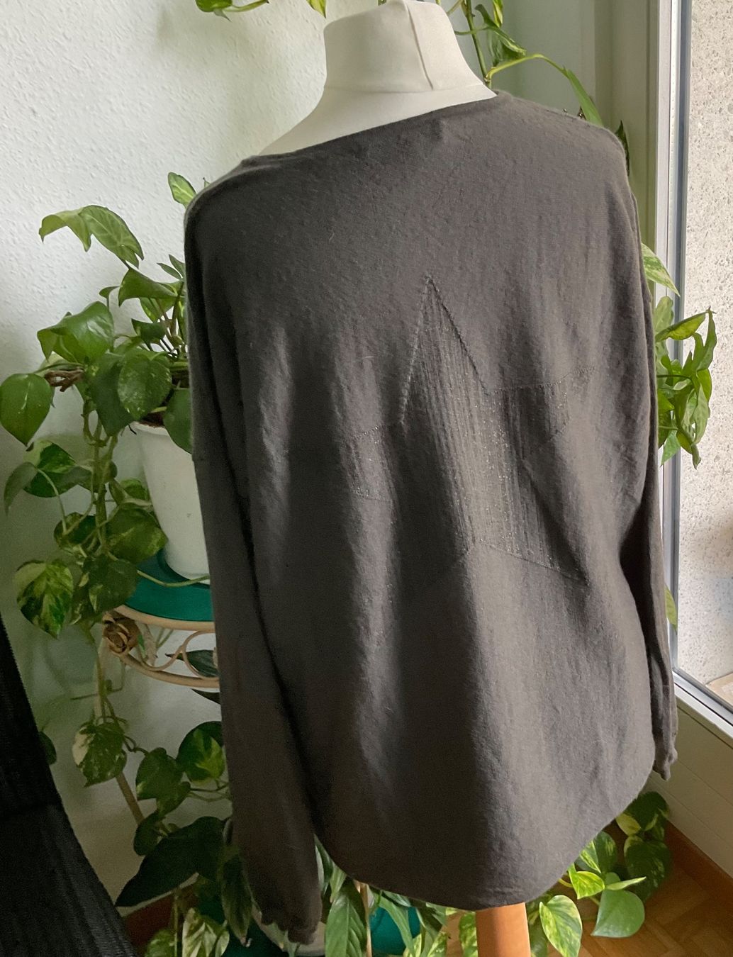 Pullover & Sweatshirts: Superbe pull 100% laine douce comme cachemire SCARLETT, M/L – Gebraucht aus Genève von Mazelyne 2