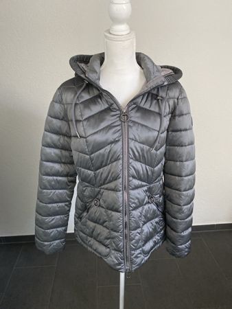 Schöne Steppjacke Outdoor by Betty Barclay grau Grösse 42