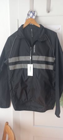 Wind- und Regenjacke