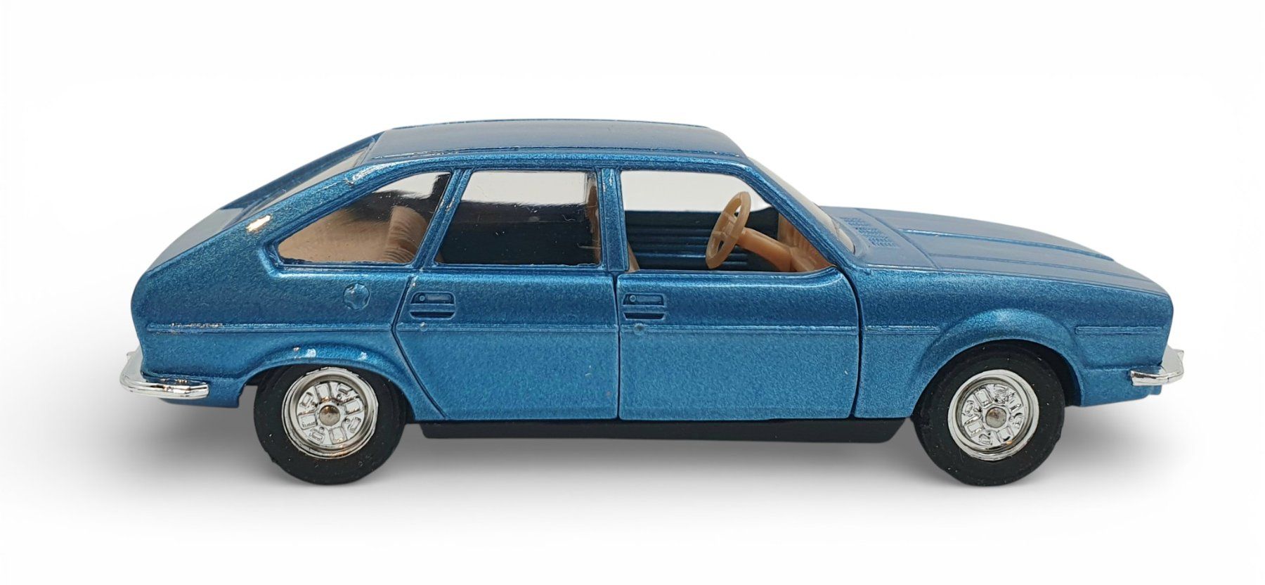 Solido Modellini d'auto: Solido Renault 30  OVP – Nuovo e nell'imballaggio originale da Flawil venduto da JaguarXJSHE 4
