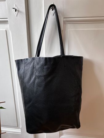 Ledershopper in Schwarz