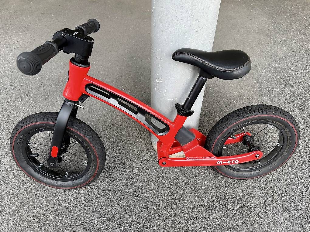 Veicoli per bambini: Laufrad MICRO in der Farbe ROT – Usato da Seewen (SZ) venduto da manuelit0 1