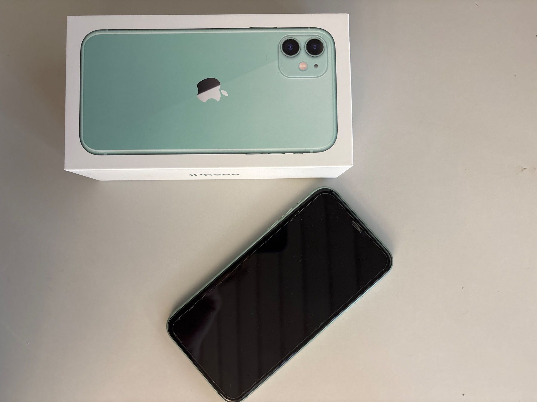Apple Portables: Apple iPhone 11 – D'occasion à Langnau am Albis par Selzers1962