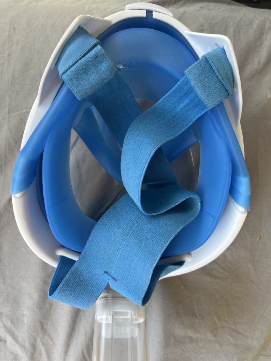 Pinne, Maschere & Boccagli: Masque de snorkeling Tribord blanc bleu utilisé – Usato da Cornaux NE venduto da mcsm 2