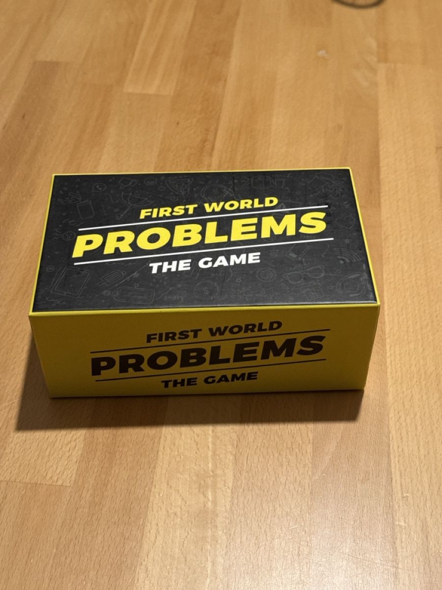 Spiele: First World Problems - The Game – Gebraucht aus Aarau von luk_mh7h