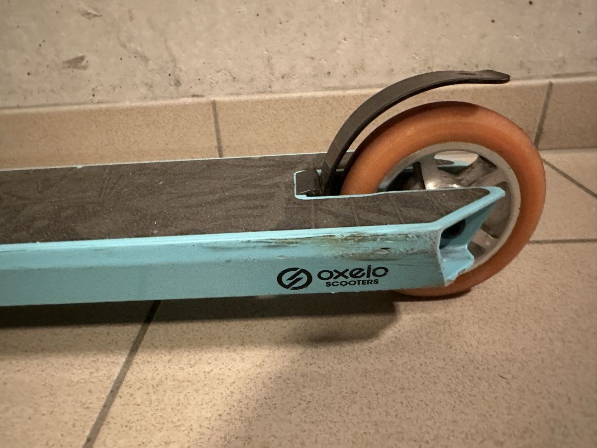 Oxelo Kickboard: Oxelo Scooter Kinder Kickroller – D'occasion à steffisburg par Corinne02 1