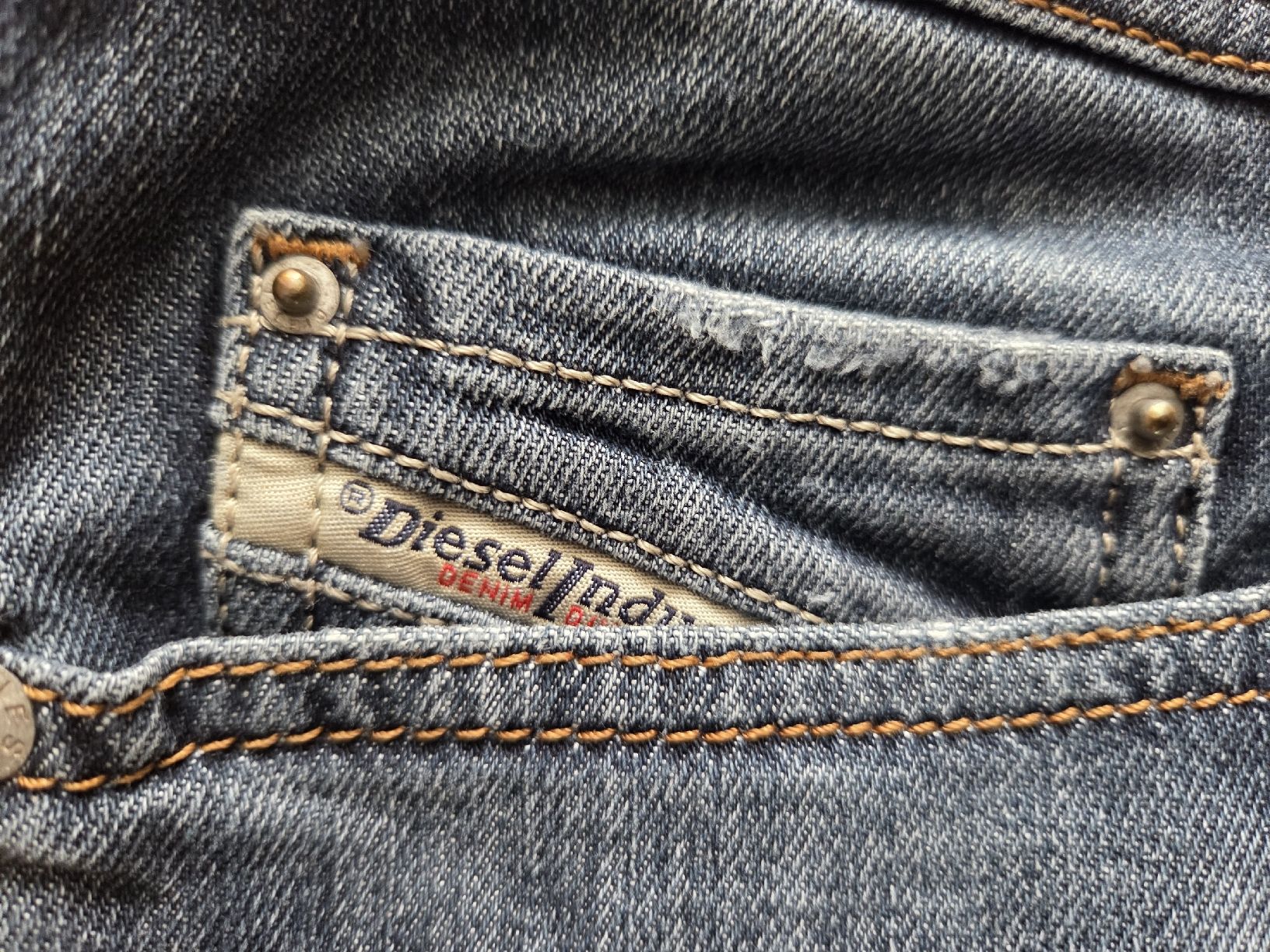 Diesel Jeans: Diesel Jeans Size 32 – Gebraucht aus Basel von doniel_basel 1