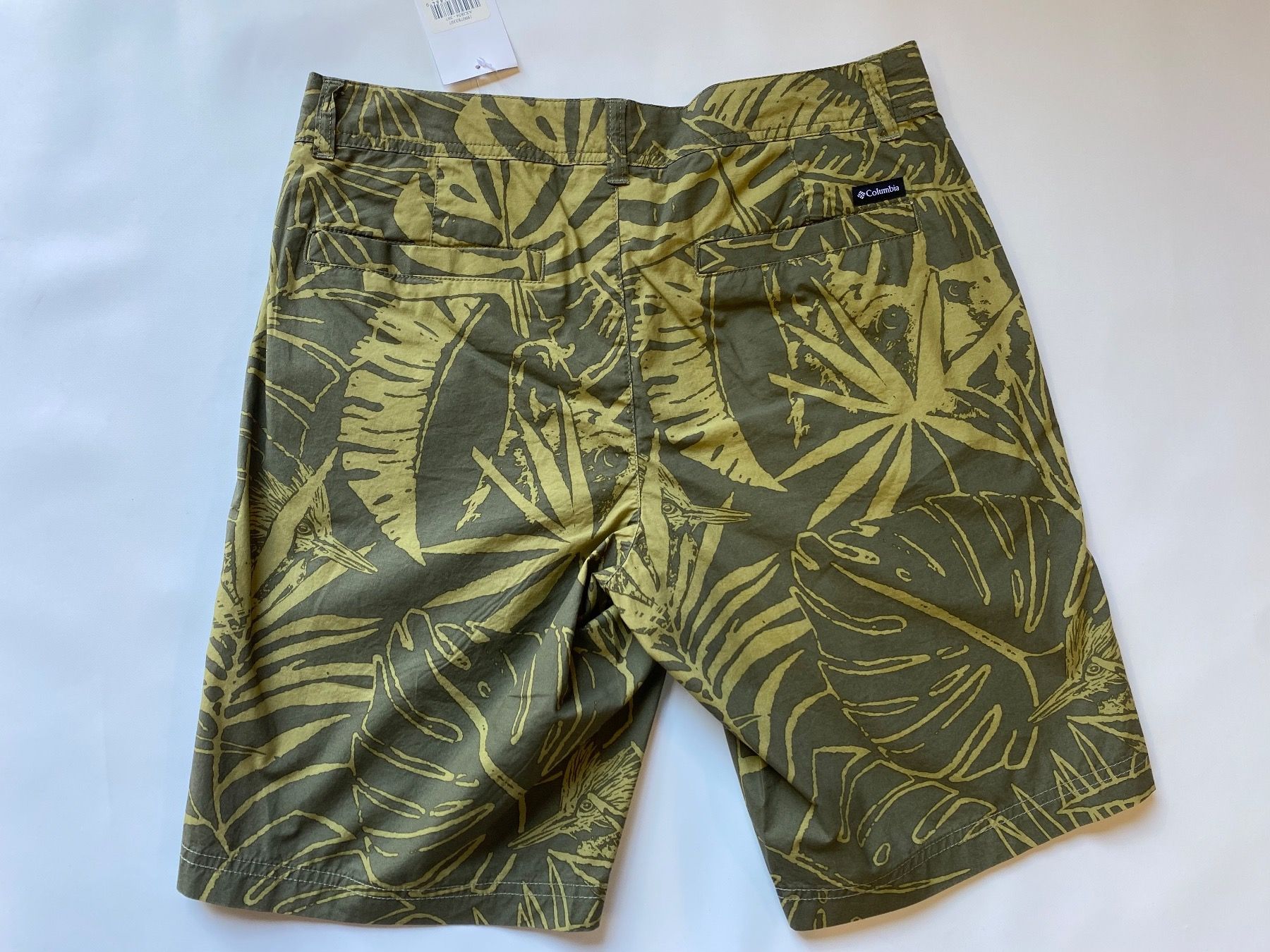 Columbia Pantaloni: Short Columbia Hommes Taille 32 -40% – Nuovo e nell'imballaggio originale da Orbe venduto da D-stockFactory-Orbe 1