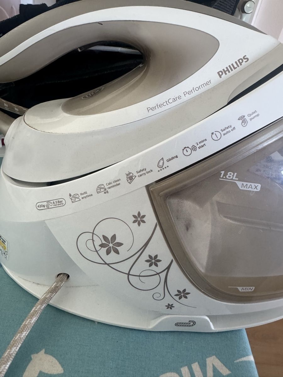 Philips Bügeleisen: Steam iron Philips GC8750  – Gebraucht aus Allenwinden von MalBor86 1