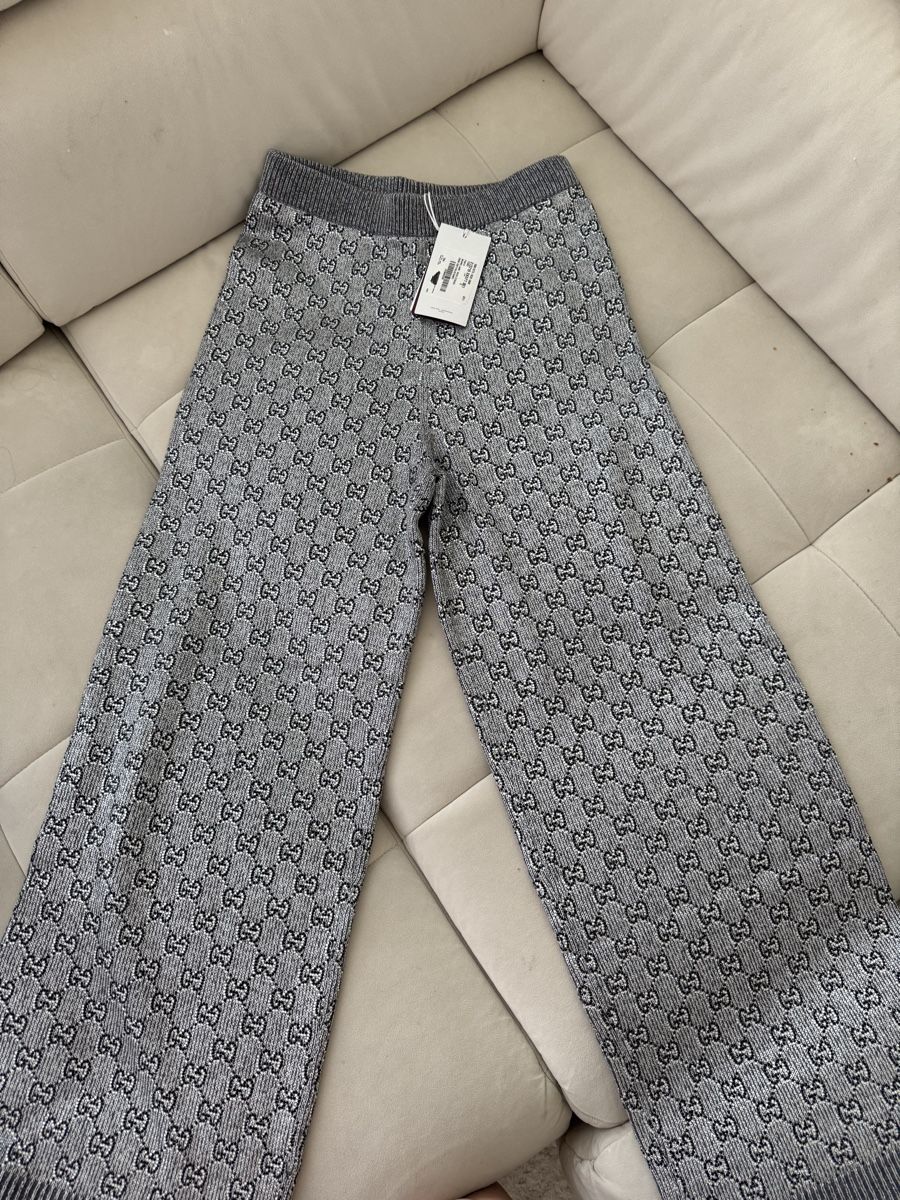 Gucci Pantalons: Gucci Strick Crystal Hose  – Neuf avec emballage d'origine à Neuenhof par ili_l5qv