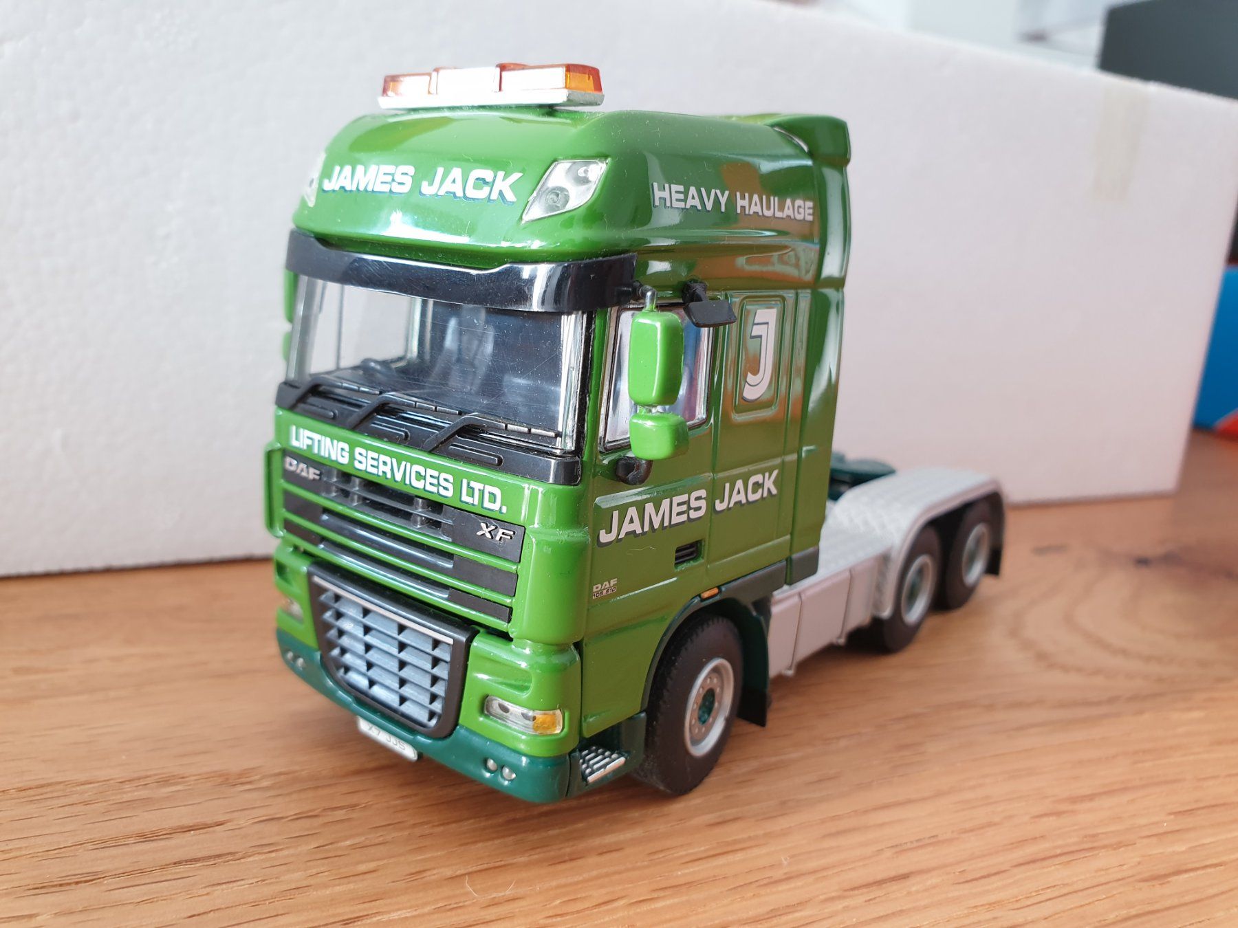 WSI Models Kit di modellismo & Modellini statici: DAF James Jack WSI TOP – Nuovo e nell'imballaggio originale da Baar venduto da Liebherrbagger 1