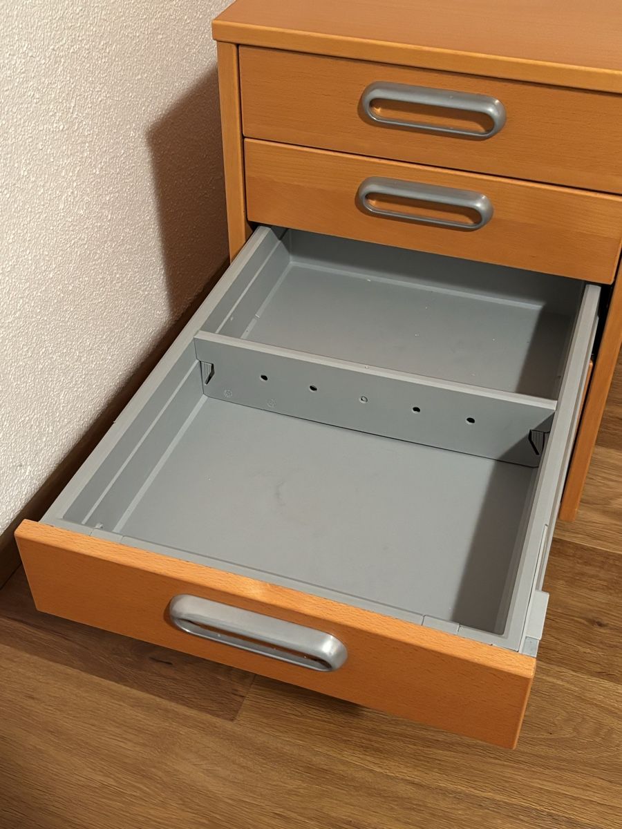 Ikea Eléments de bureau: Büro Schubladen Rollcontainer Ikea  – D'occasion à Goldach par Eme 2
