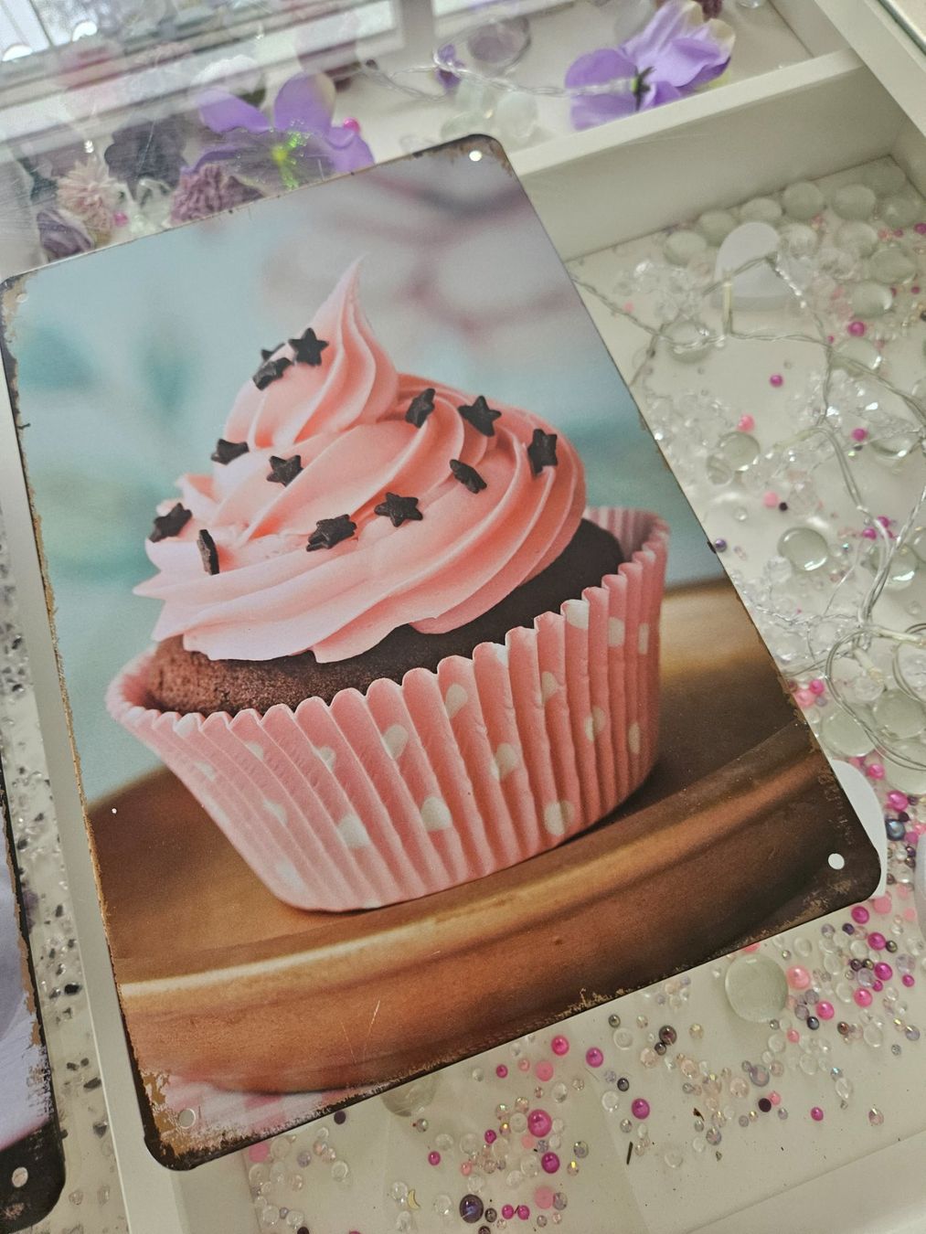 Schilder: Zwei Blechschilder Cupcake Motiv – Gebraucht aus Unterägeri von Sleepbear 2