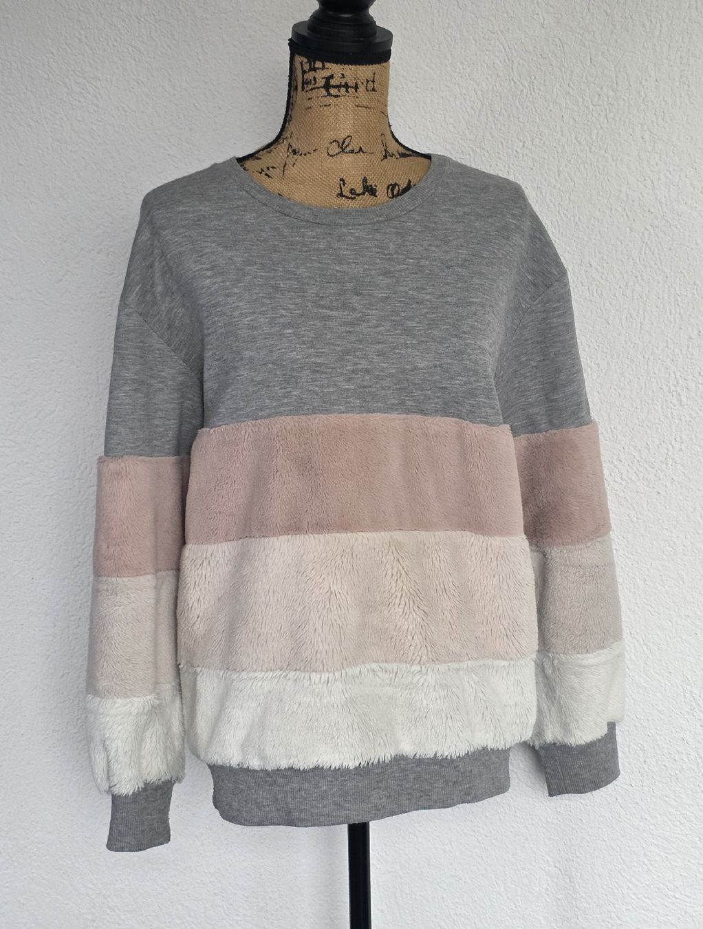 Maglioni & Felpe: Damen Pullover, Gr. 40, Grau/Rosa, Top Zustand! – Usato da Rheinsulz venduto da Gilea