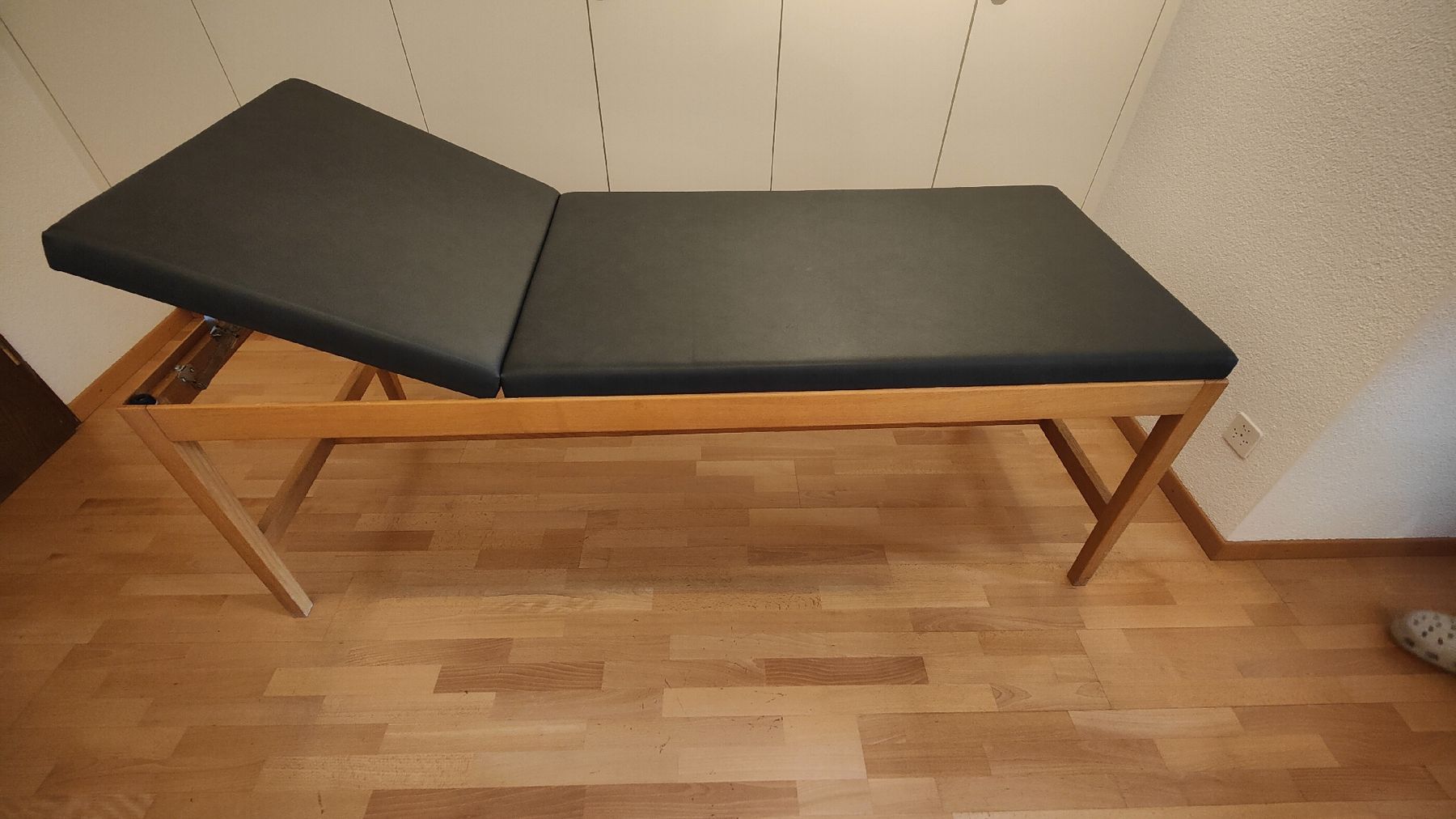 Sedie a sdraio: Massageliege Holz – Usato da Dinhard venduto da fae_l8m2 2