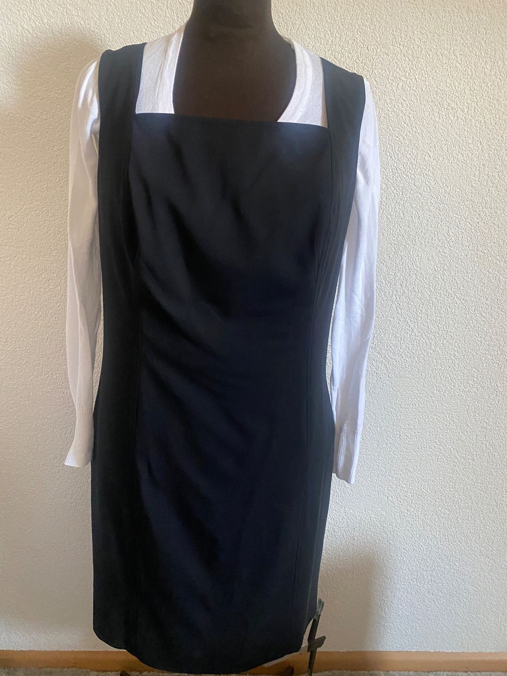 Akris Robes: AKRIS punto 40 – D'occasion à Liestal par Goldart