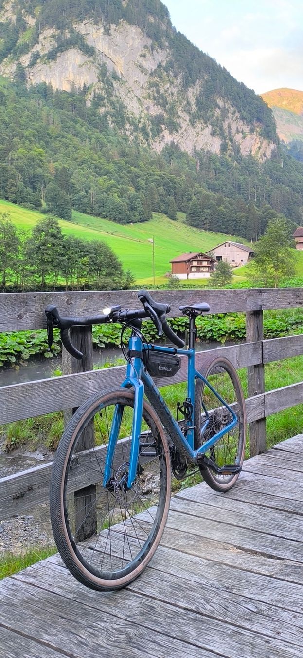 Cube Biciclette: Cube Nuroad Race 2024, Neuwertig – Usato da Küssnacht am Rigi venduto da Mau_Sch_ecir
