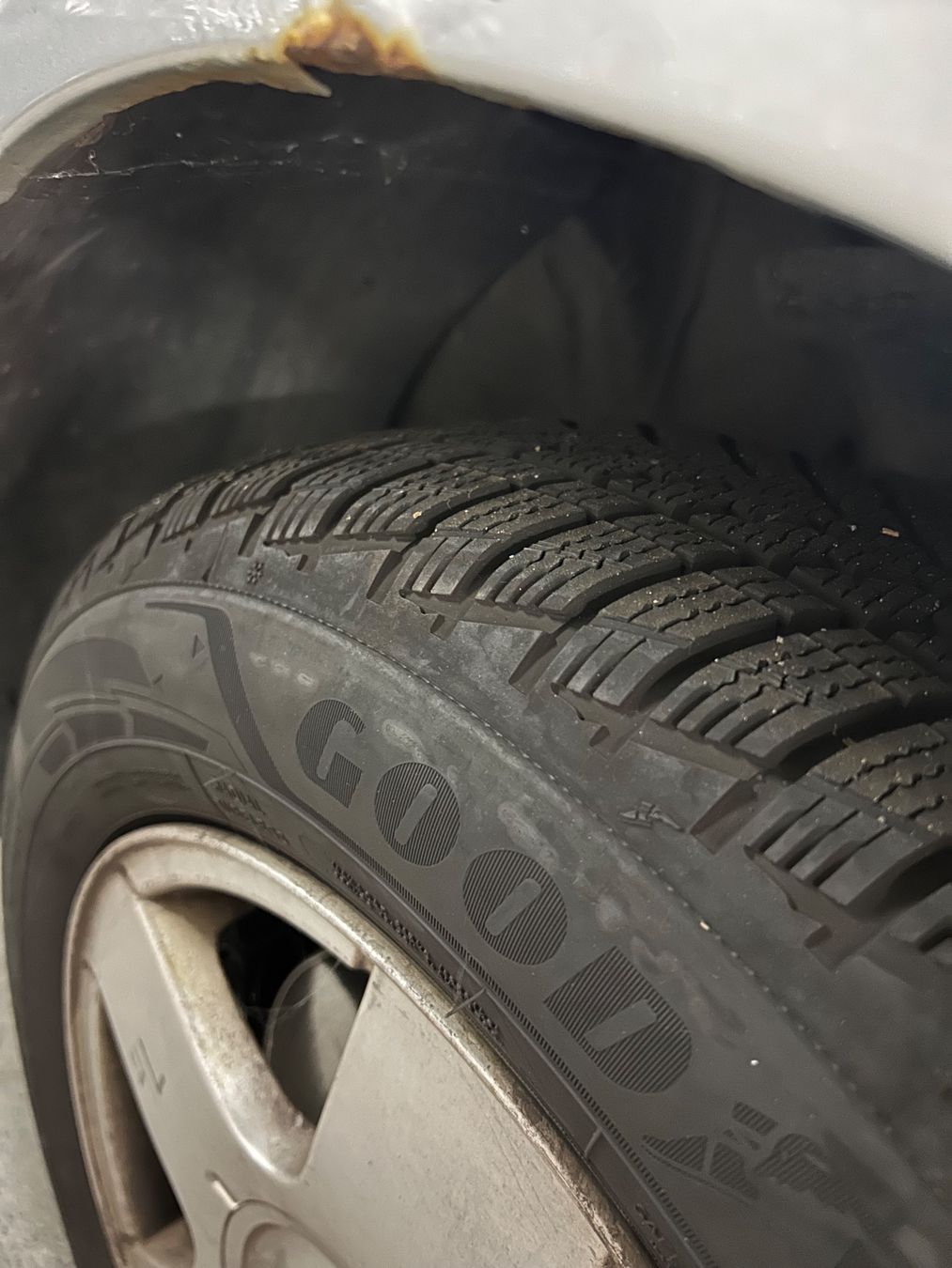 VW Autos: VW Golf grau met. – Defekt aus Freienbach von LlIiNnUuSs 7