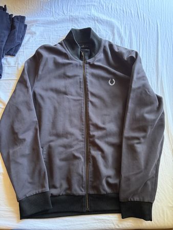 Fred Perry Zip Pullover in der Grösse XL/ XXL
