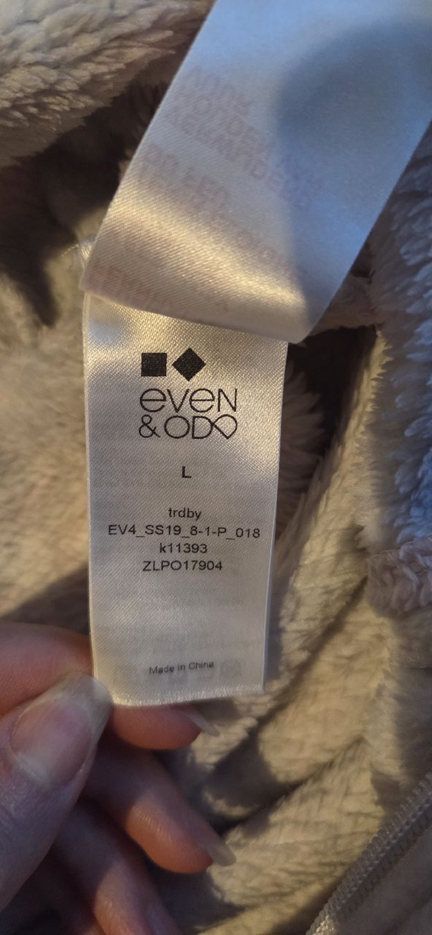 Tute: Onesie kuschlig L – Usato da Horgen venduto da aiac0 2