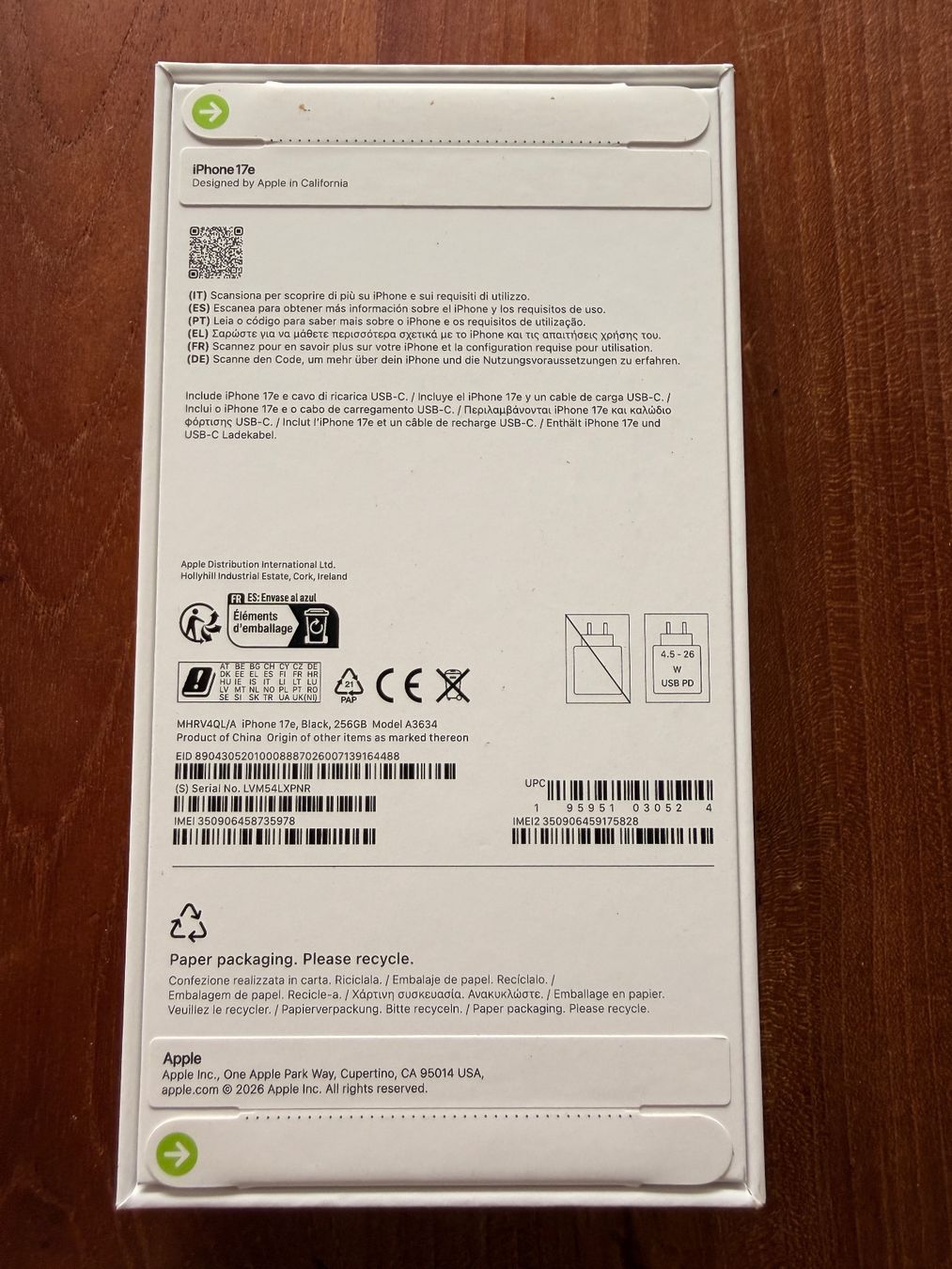 Apple Telefoni cellulari / Smartphones: Nagelneues iPhone 17e, schwarz – Nuovo e nell'imballaggio originale da Münchenstein venduto da Niesel-Basel 1