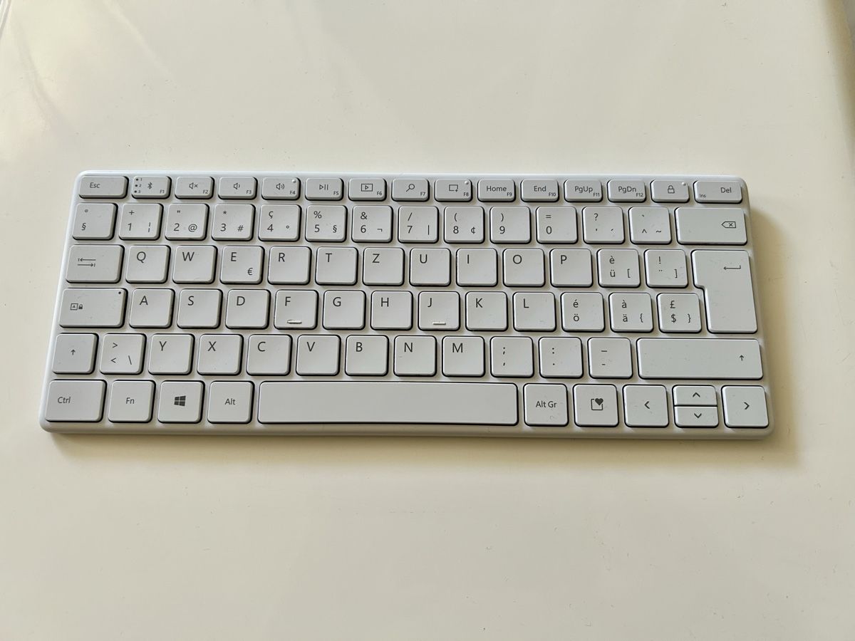 Microsoft Tastiere: Microsoft Designer Compact Tastatur – Usato da Sonvilier venduto da leaduvallon