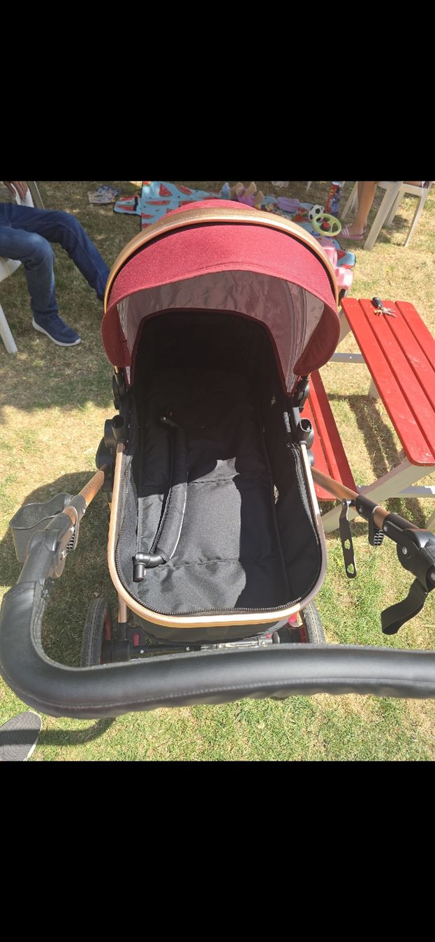 Poussette: Kinderwagen mit babyschale und tasche – D'occasion à Lufingen par 1bayern9 1