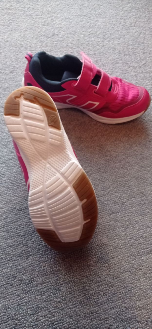 Scarpe per ragazze: Hallenturnschuhe 36 – Usato da Maienfeld venduto da Alpenblume12 1