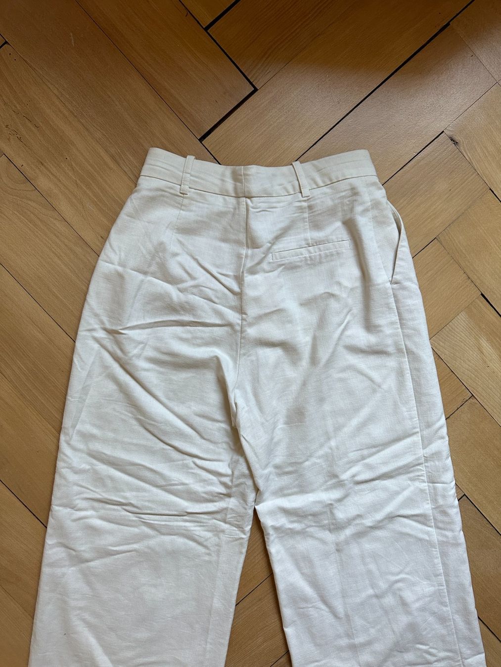 Zara Pantaloni: ZARA - Hose offweiss fliessend S – Usato da Zürich venduto da Diazaio 2