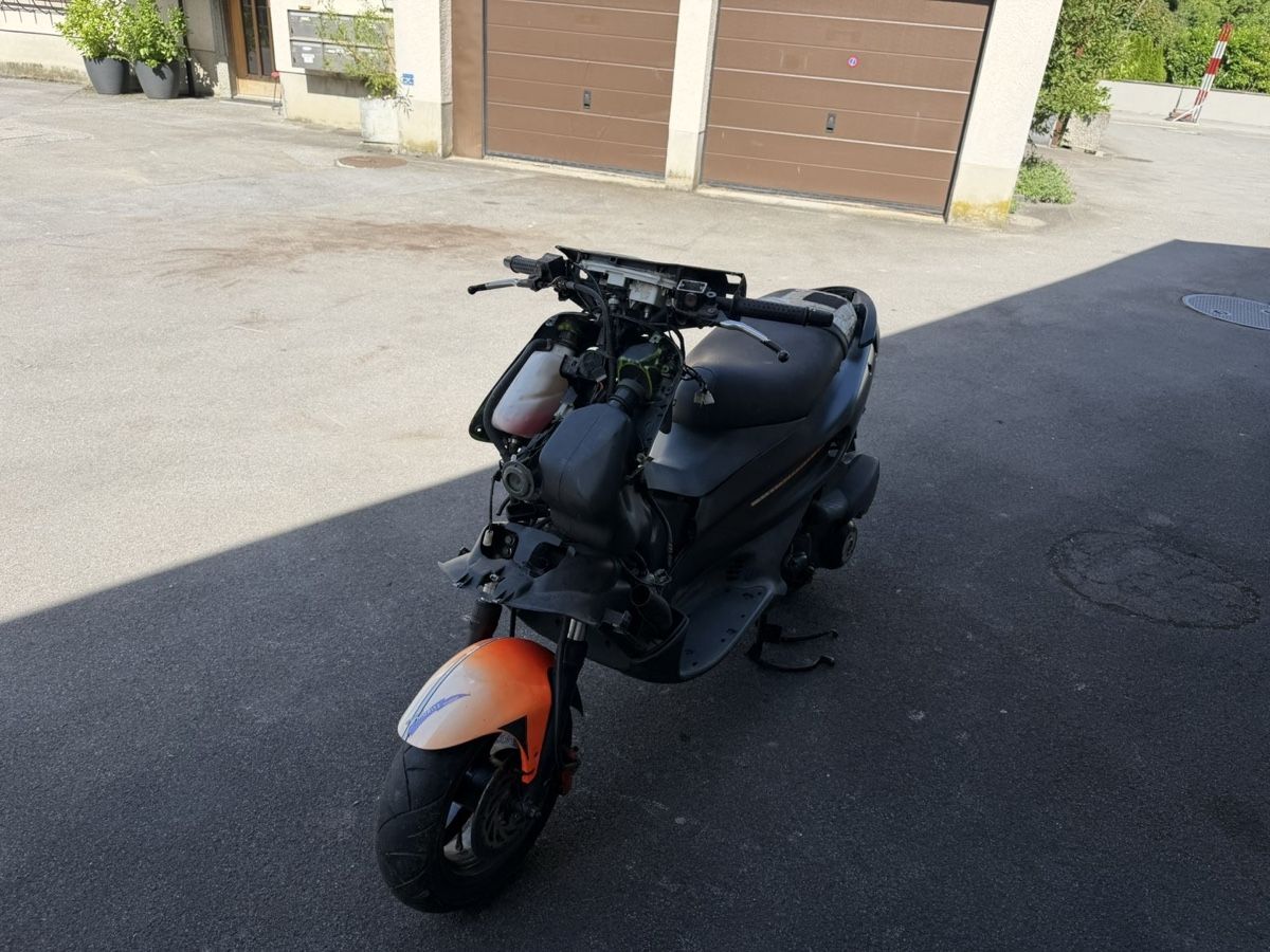 Gilera Scooters: Gilera Runner 125 – Defekt aus Schwanden GL von jm7_s5kk 3