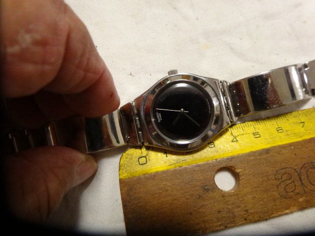 Swatch Montres: S-WATCH HERREN UHR,QUARTZ.SWISS MADE.LÄÜFT – D'occasion à zürich par ahmad01 3