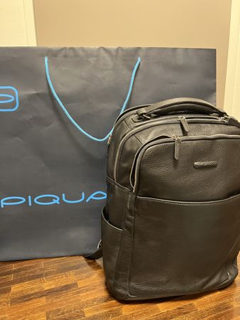 Piquadro Leder Laptop Rucksack (Schwarz)