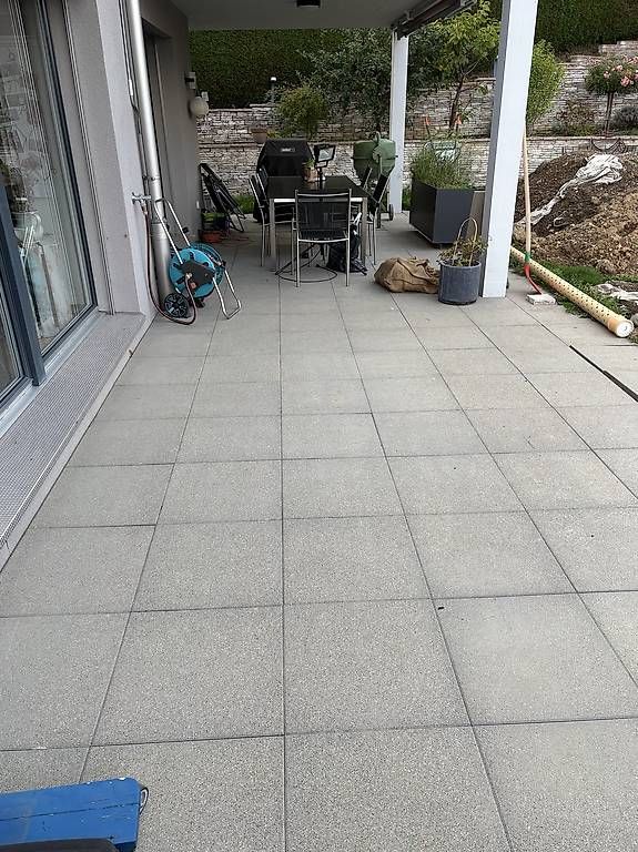 Rivestimenti per pavimenti: Gartenplatten 50x50cm – Usato da Degersheim venduto da Mastesam 1