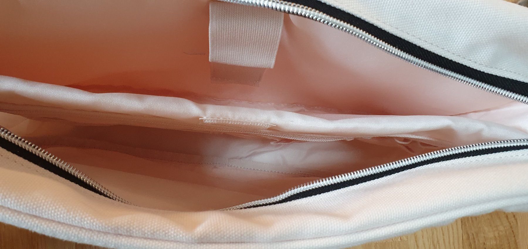 Borse: Laptop / Tablet-Tasche – Nuovo (secondo la descrizione) da Hittnau venduto da Gamoe 3