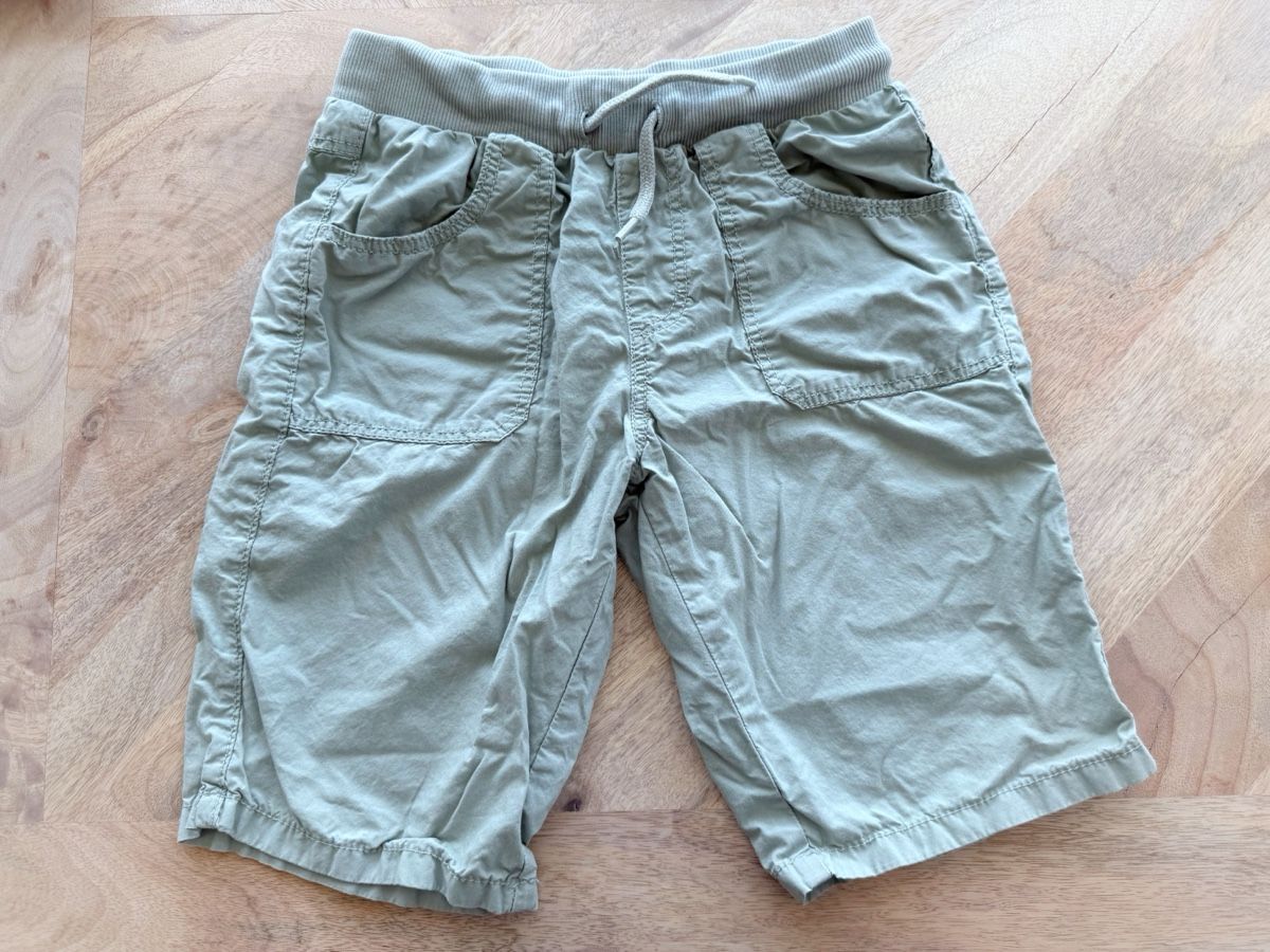 Pantaloni: Mädchen Shorts Gr. 128 – Usato da Eggenwil venduto da Lissi82