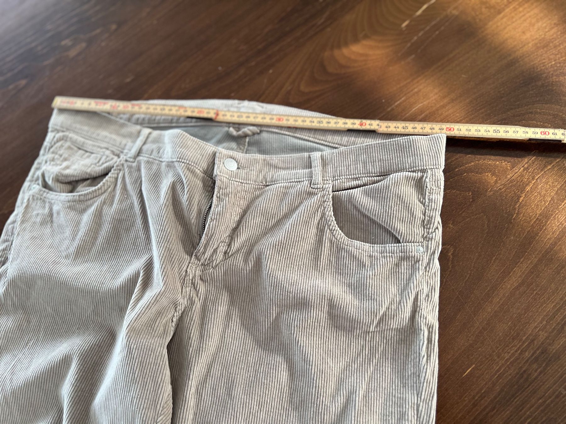 Angels Pantaloni: Angels- Cordhose beige Gr. 42 – Usato da Ebmatingen venduto da Mistelu 2