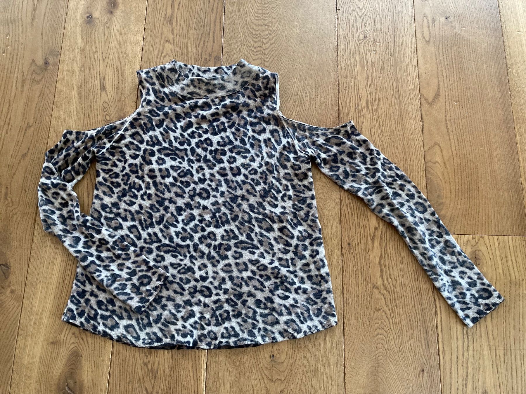 Acne Studios Tops: GENERATION LOVE, Top, Grösse M, Farbe Leopard, wie neu – Neu (gemäss Beschreibung) aus Le Châble / VS von Ursaban 1