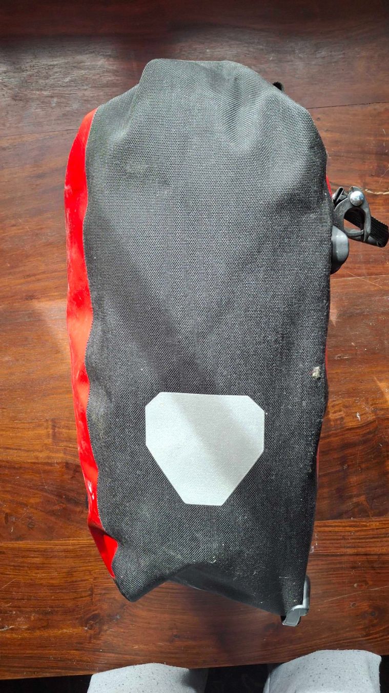 Ortlieb Borse: Ortlieb Gepäckträgertasche - Back-Roller Core 20L – Usato da Flühli LU venduto da flysite 2