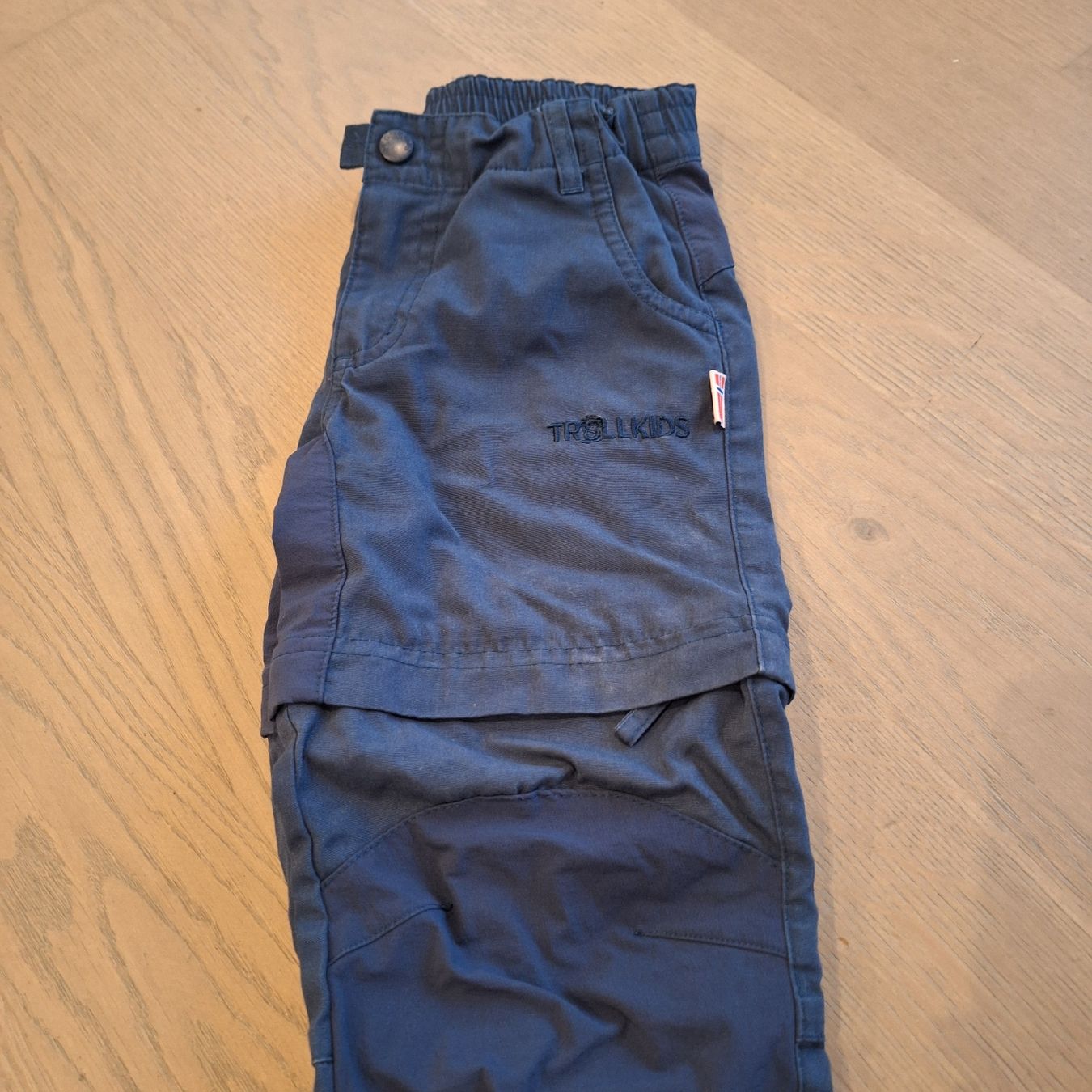 Lotti & Set di vestiti: Kleiderpaket Gr. 122 - 128 – Usato da Dachsen venduto da Luna261081 1