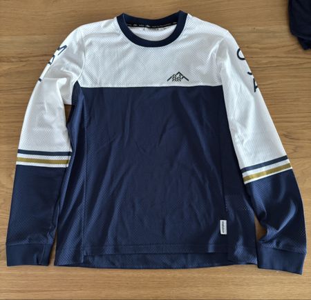 Kinder Maloja Langarmshirt Grösse XL guter Zustand