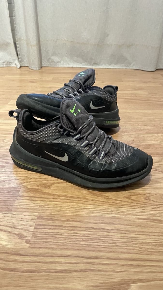 Nike Scarpe da uomo: Nike Air Max Axis black nr. 44 – Usato da Bassersdorf venduto da Sofonias
