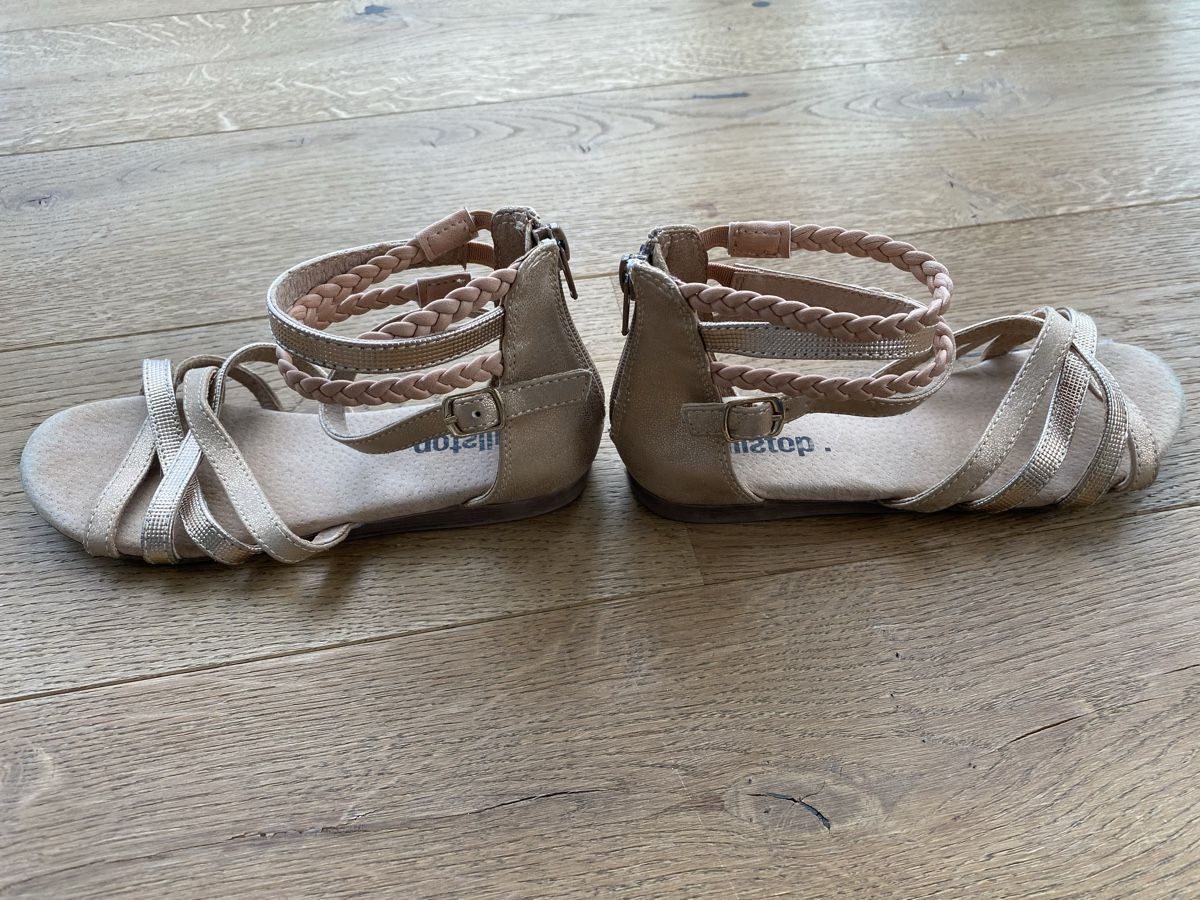 Scarpe per ragazze: Sandalen "Fullstop" Grösse 32, Mädchen – Usato da Watt venduto da yaelD 2